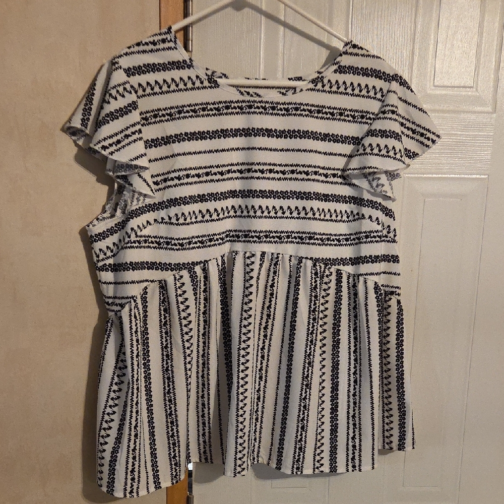 SHEIN White and Black Striped Flutter Sleeve Peplum Top